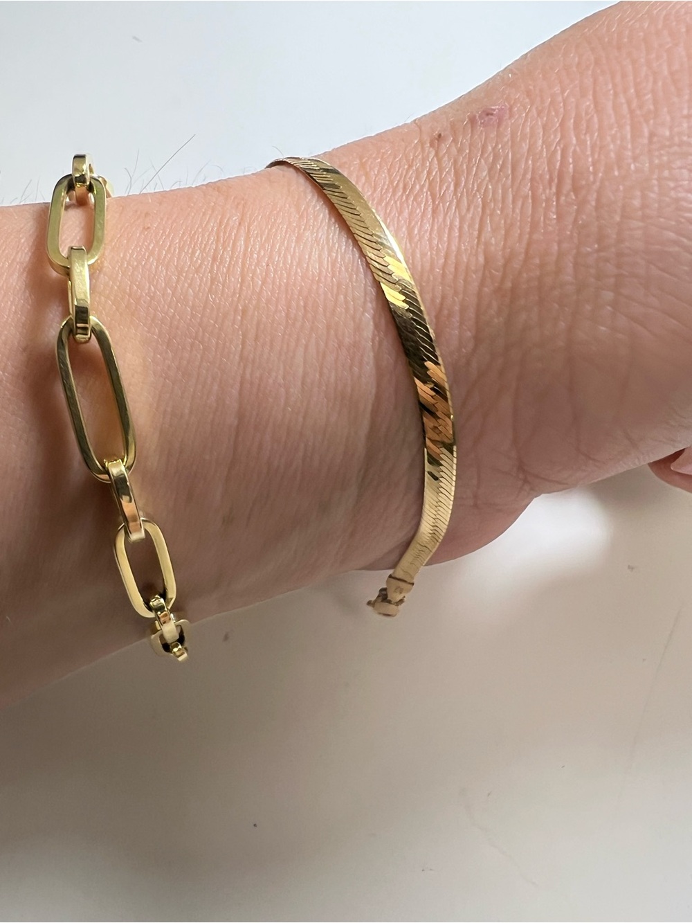 14K Yellow Gold Gold Herringbone Bracelet 7" Wrist 2.25g